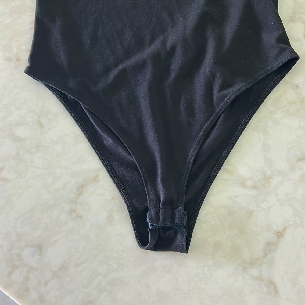 PUBLIK - Tamara One shoulder body suit - Picture 4 of 6